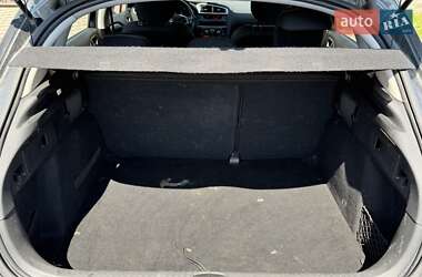 Хэтчбек Citroen C4 2012 в 