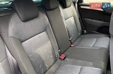 Хэтчбек Citroen C4 2012 в 
