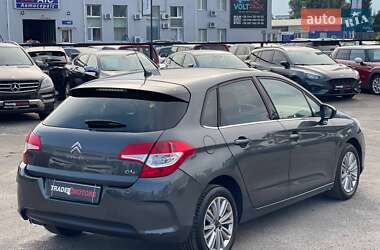 Хэтчбек Citroen C4 2012 в 