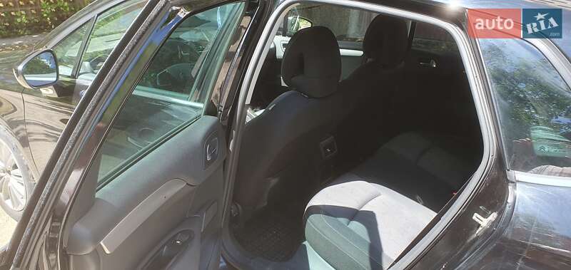 Хэтчбек Citroen C4 2010 в Ивано-Франковске