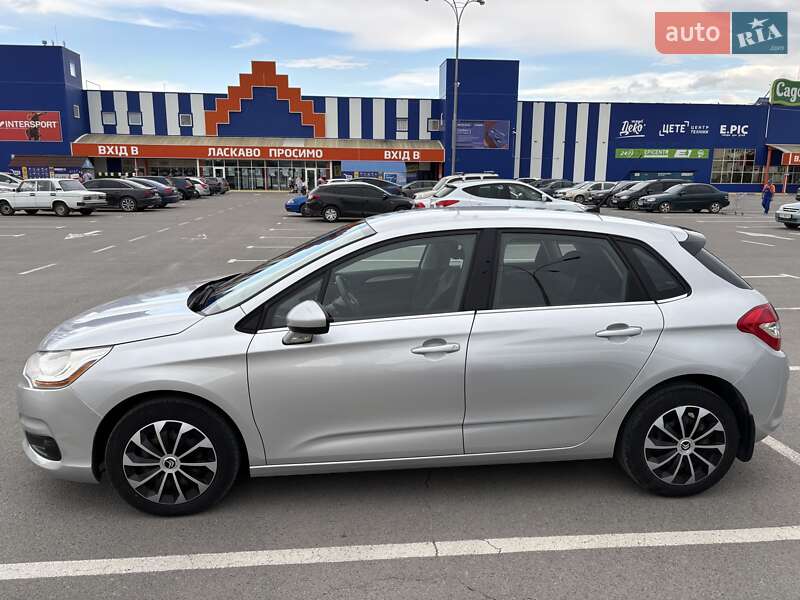 Хэтчбек Citroen C4 2012 в Каменец-Подольском