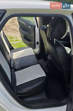 Хэтчбек Citroen C4 2011 в 
