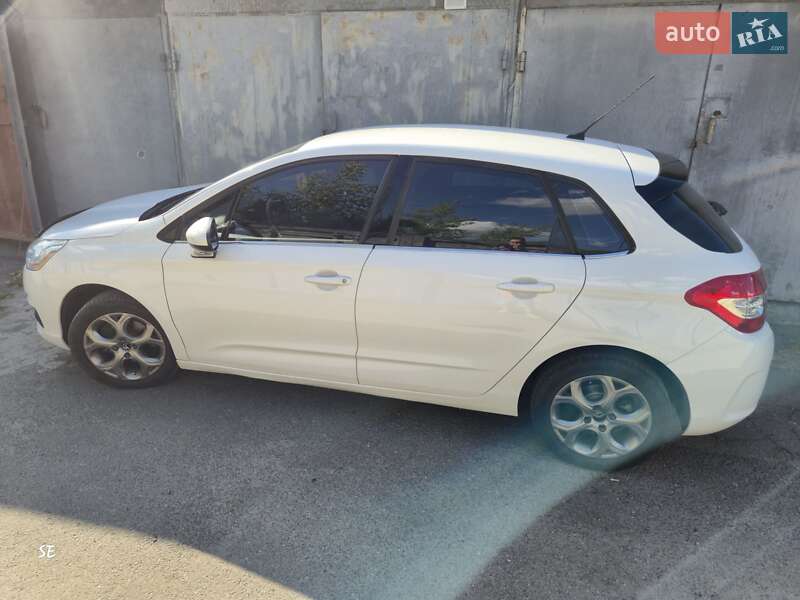 Хетчбек Citroen C4 2013 в Києві