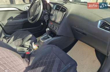 Хэтчбек Citroen C4 2013 в 