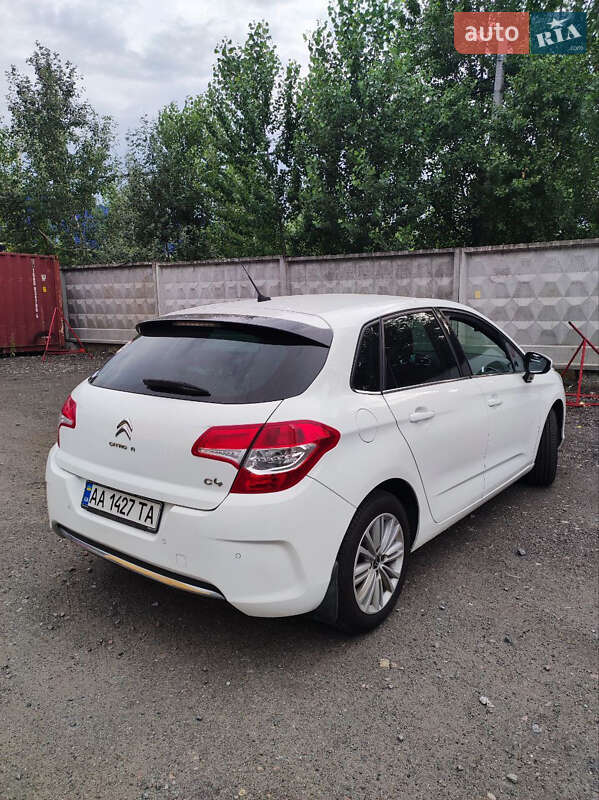 Хэтчбек Citroen C4 2012 в Киеве