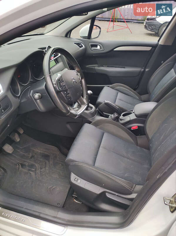 Хэтчбек Citroen C4 2012 в Киеве