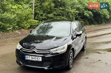 Хэтчбек Citroen C4 2012 в 