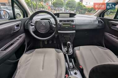Хэтчбек Citroen C4 2006 в 
