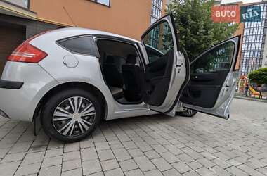 Хэтчбек Citroen C4 2006 в 