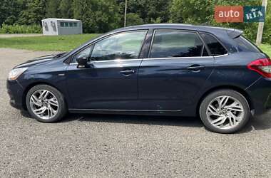 Хэтчбек Citroen C4 2011 в 