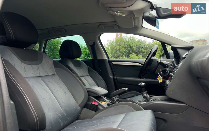 Хэтчбек Citroen C4 2011 в Львове
