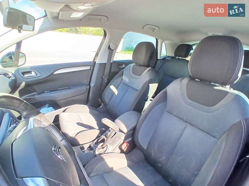 Хэтчбек Citroen C4 2011 в Полтаве