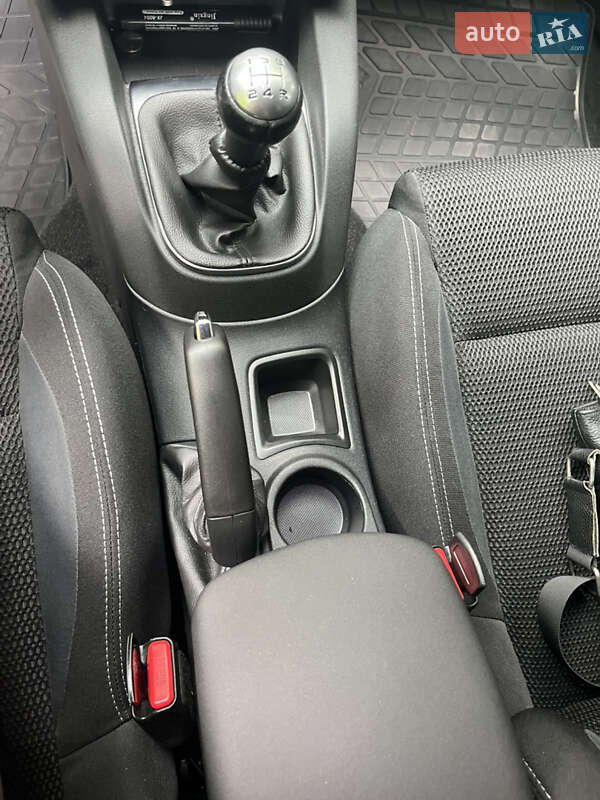 Хэтчбек Citroen C4 2017 в Полтаве