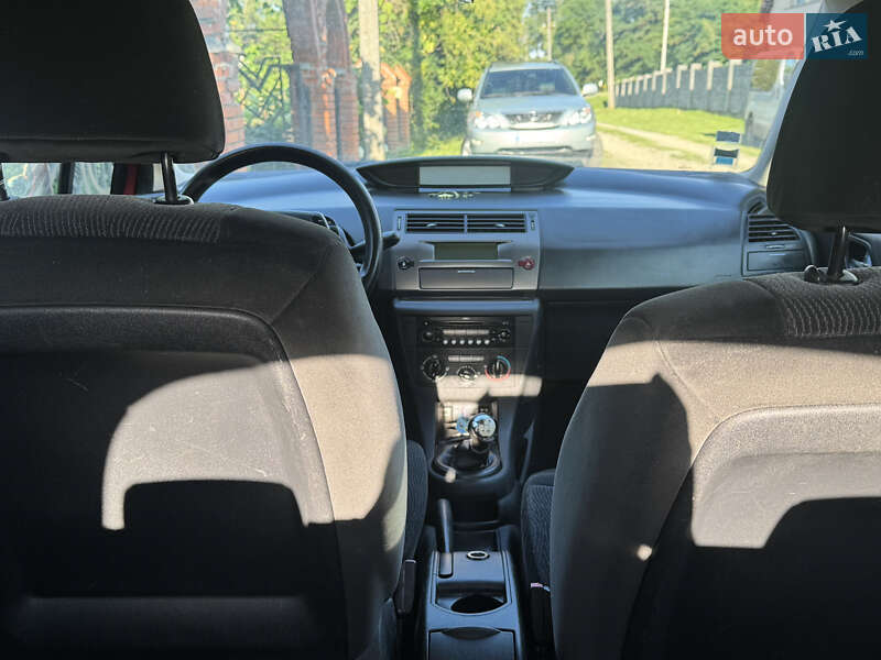 Хетчбек Citroen C4 2009 в Львові фото 6 Хетчбек Citroen C4 2009 в Львові