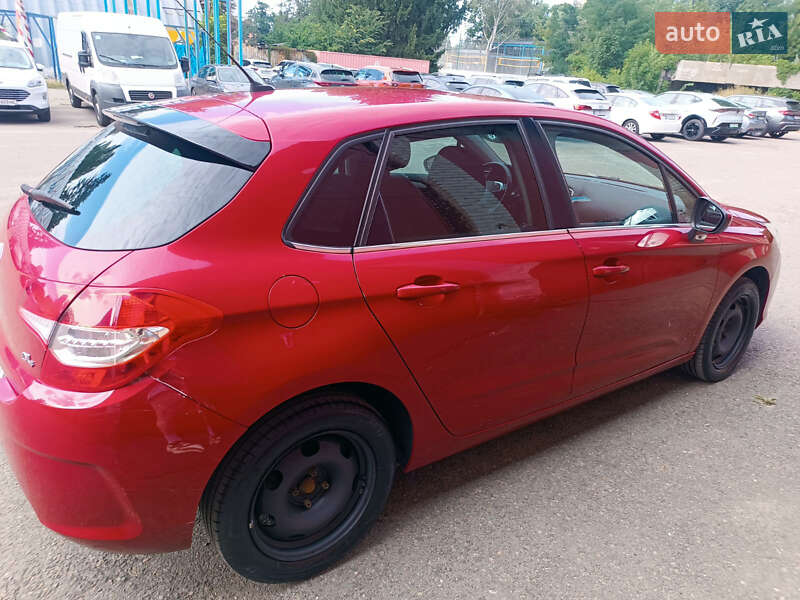 Хэтчбек Citroen C4 2011 в Киеве