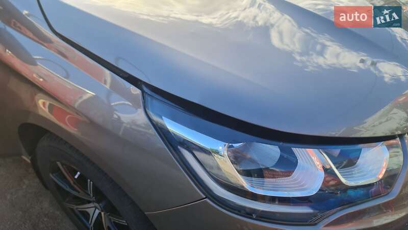 Хэтчбек Citroen C4 2016 в Киеве