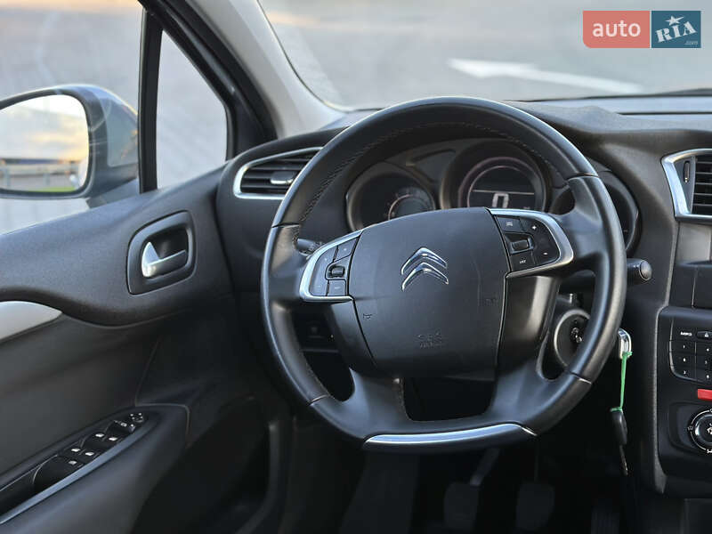 Хэтчбек Citroen C4 2016 в Киеве фото 17 Хэтчбек Citroen C4 2016 в Киеве