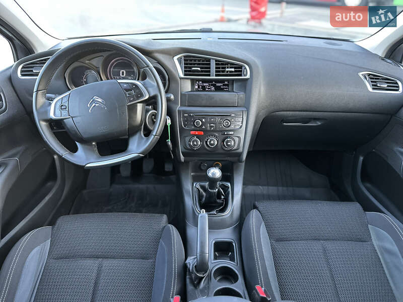 Хэтчбек Citroen C4 2016 в Киеве фото 20 Хэтчбек Citroen C4 2016 в Киеве