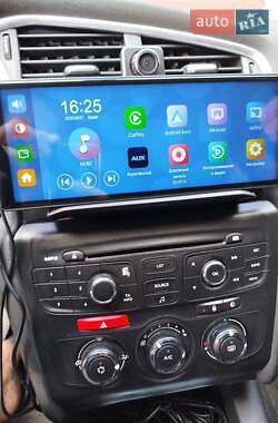 Хетчбек Citroen C4 2012 в 