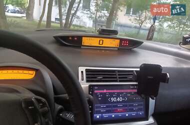 Хетчбек Citroen C4 2006 в 