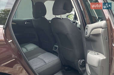 Хэтчбек Citroen C4 2011 в 