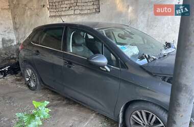 Хэтчбек Citroen C4 2012 в 