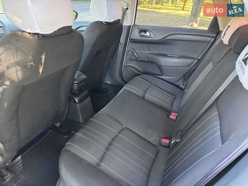 Хэтчбек Citroen C4 2011 в Киеве фото 16 Хэтчбек Citroen C4 2011 в Киеве