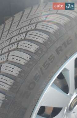 Хэтчбек Citroen C4 2009 в 