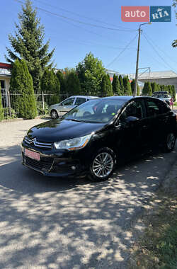 Хэтчбек Citroen C4 2012 в 