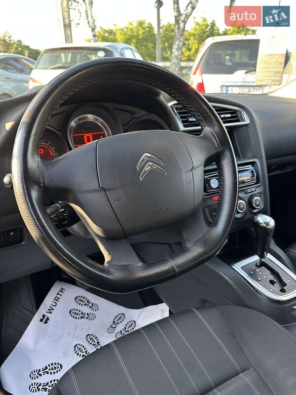 Хэтчбек Citroen C4 2011 в Смеле