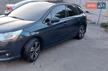 Хэтчбек Citroen C4 2012 в 