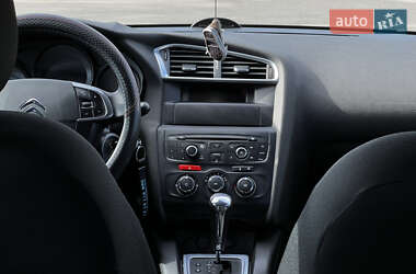Хетчбек Citroen C4 2012 в 