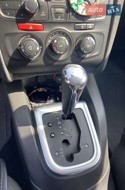Хэтчбек Citroen C4 2012 в 