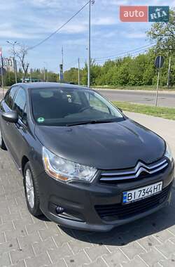 Хетчбек Citroen C4 2012 в Полтаві