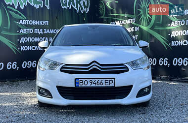 Хэтчбек Citroen C4 2012 в 