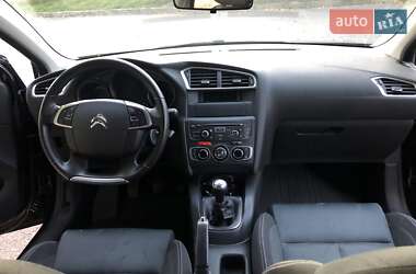 Хэтчбек Citroen C4 2013 в 