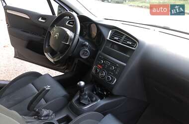 Хэтчбек Citroen C4 2013 в 