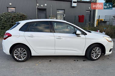 Хэтчбек Citroen C4 2011 в 