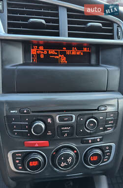 Хэтчбек Citroen C4 2011 в 