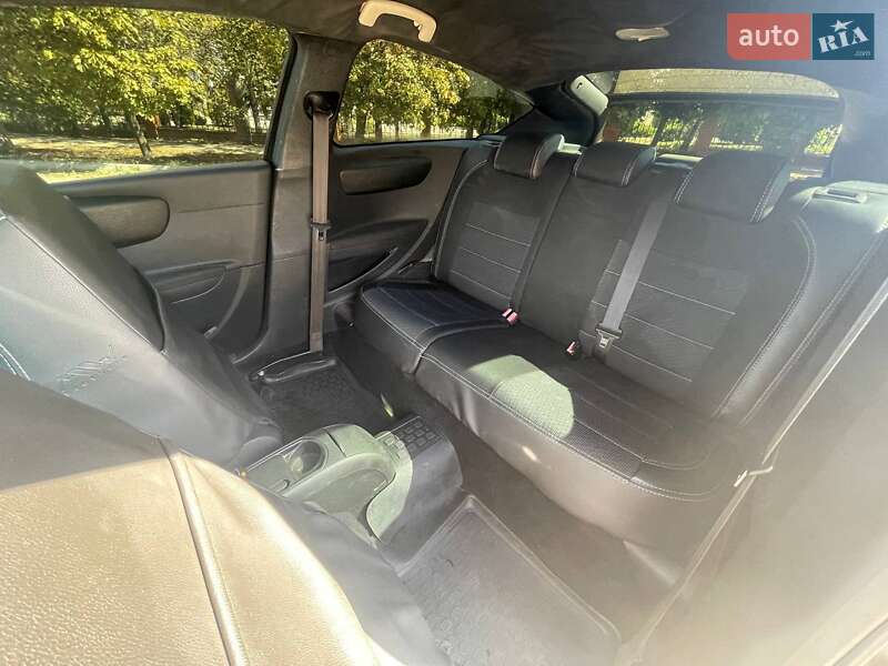 Купе Citroen C4 2006 в Кривом Роге