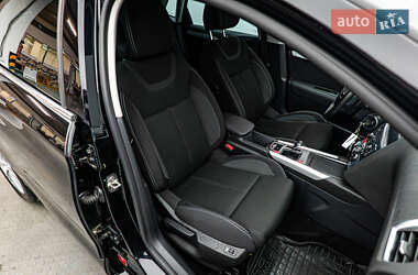 Хэтчбек Citroen C4 2013 в 