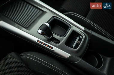 Хэтчбек Citroen C4 2013 в 