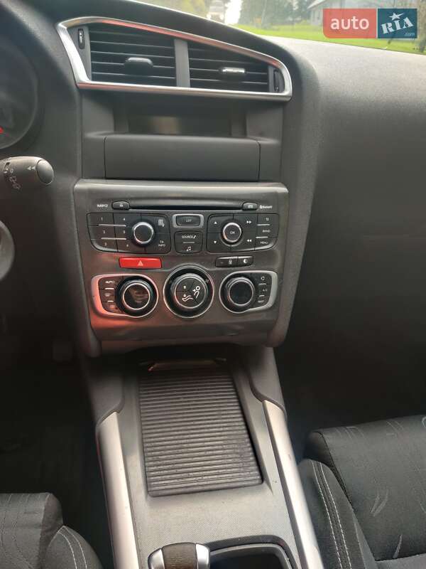 Хэтчбек Citroen C4 2013 в Киеве