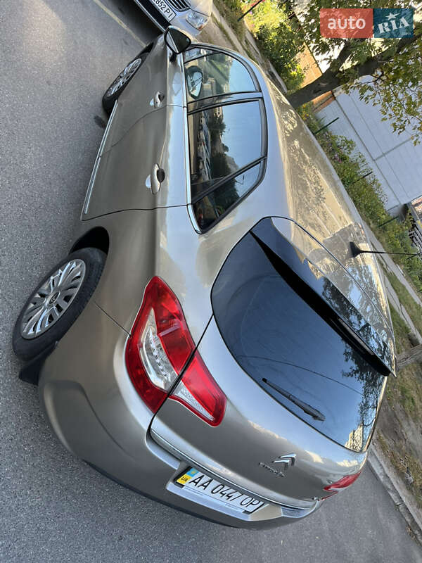 Хэтчбек Citroen C4 2013 в Киеве