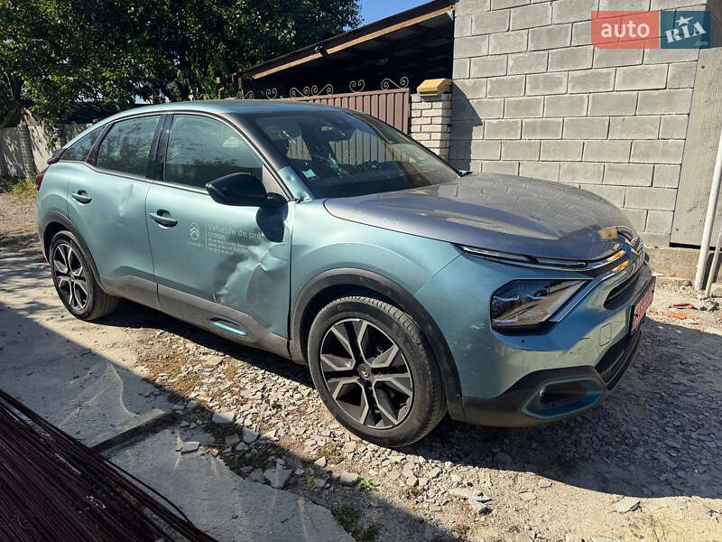 Хэтчбек Citroen C4 2022 в 