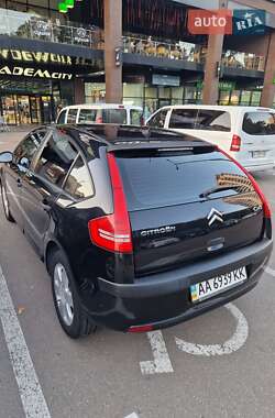 Хэтчбек Citroen C4 2008 в 