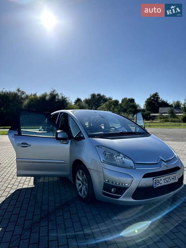 Хэтчбек Citroen C4 2012 в Львове