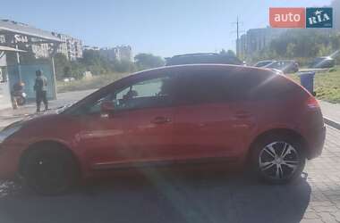 Хэтчбек Citroen C4 2009 в 