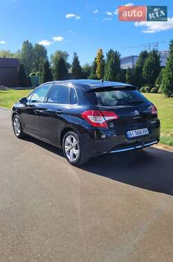 Хэтчбек Citroen C4 2011 в Вишневом