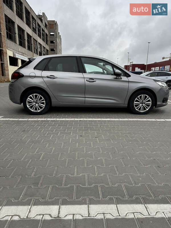 Хэтчбек Citroen C4 2016 в Тернополе